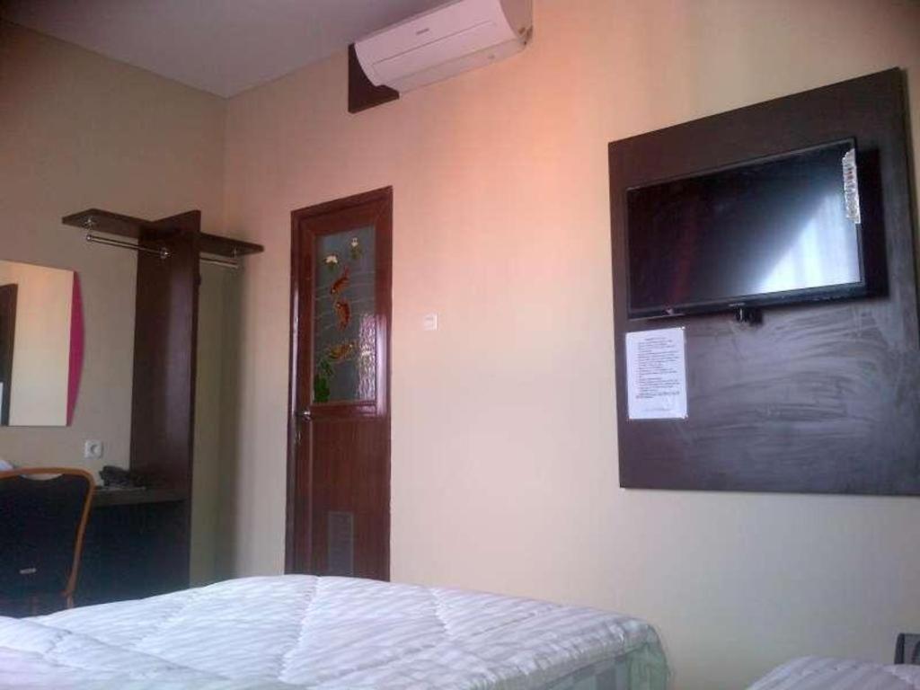 Erin Int Hotel Makassar Ngoại thất bức ảnh