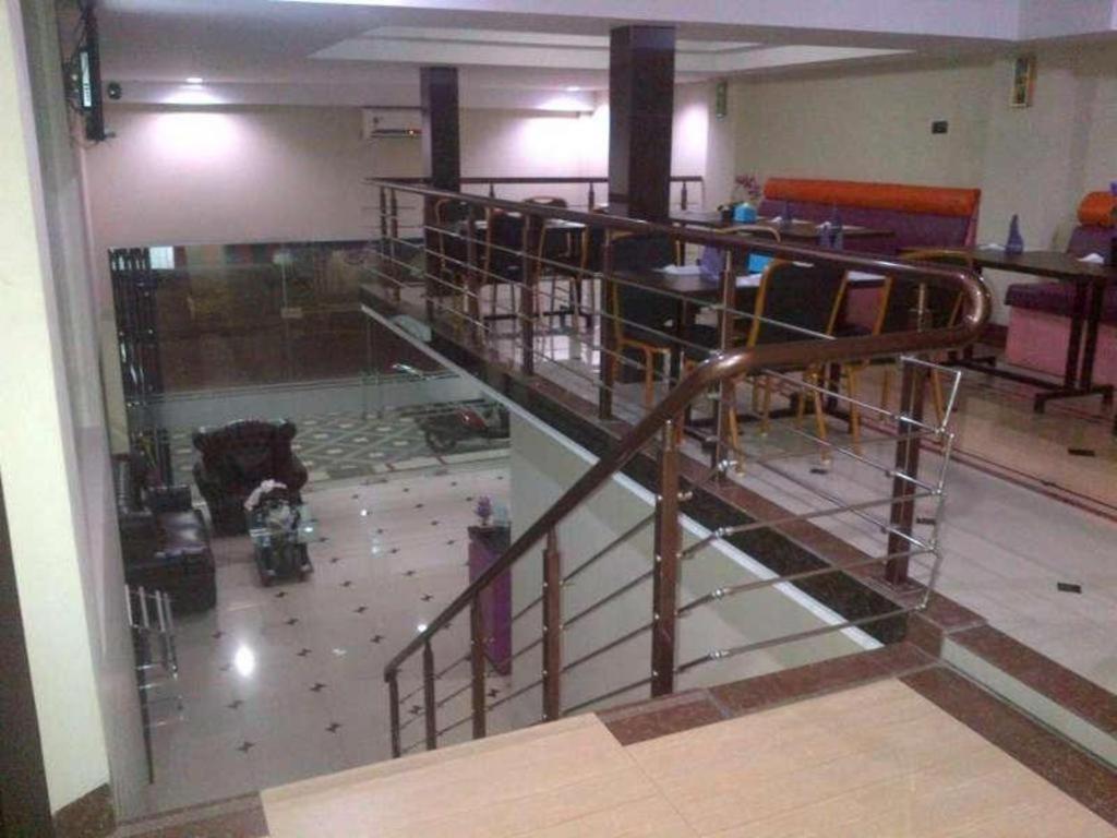 Erin Int Hotel Makassar Ngoại thất bức ảnh